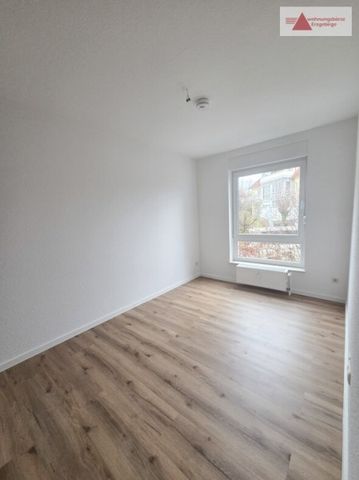 3-Raum mit Balkon, Tiefgarage und Stellplatz! - Photo 3
