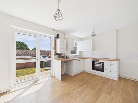 The Bassetts, Stroud, Gloucestershire, GL5 - Photo 5