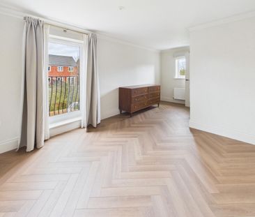 3 bedroom house - detached to rent - Photo 3