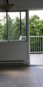 appartement a louer 3 e.etages 4-1/2 non chauffée - Photo 3