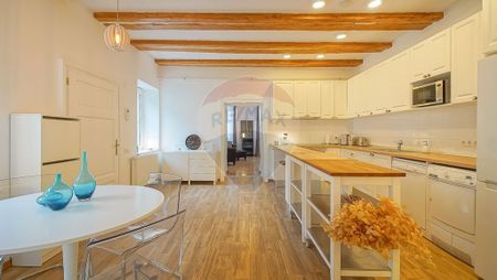 REZERVATA ! Casa de inchiriat in Scheii Brasovului - Fotografie 4