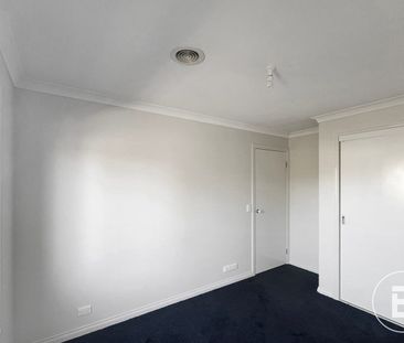 WELL PRESENTED THREE BEDROOM HOME IN GREAT LOCALE - Photo 2