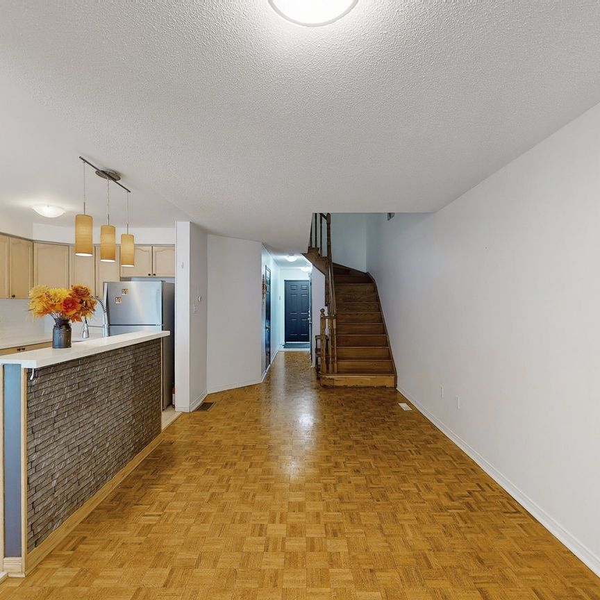 For Lease - 5352 Byford Place, Mississauga, Ontario - Photo 1