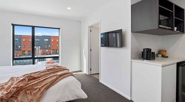 WATER, POWER + INTERNET ALL INCLUDED! - Photo 1