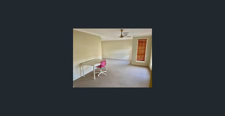 Perfect Family Home! Must be Inspected - Photo 4