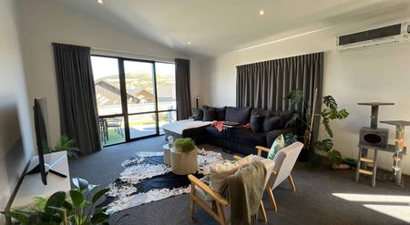 Contemporary Established Home in Hanley's - Photo 2