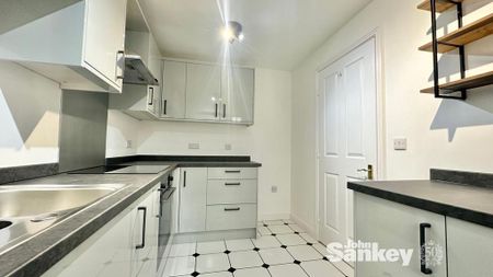 3 bedroom semi-detached house to rent - Photo 5