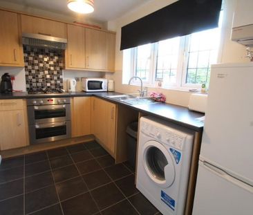 Morley Close, Yateley, GU46 - Photo 5