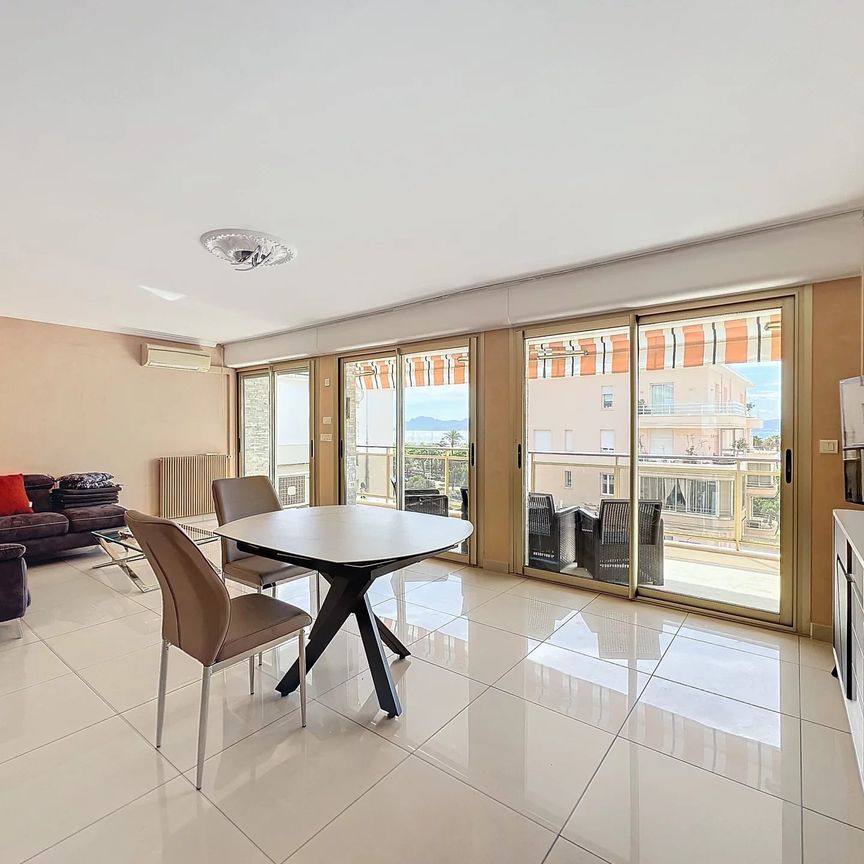 Cannes Palm Beach - 3 pièces en dernier étage à louer à l'année - Photo 1