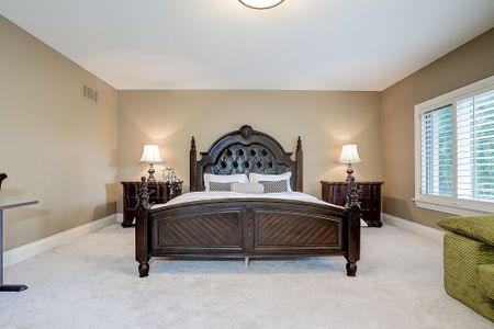 For Lease - 155 Renaissance Court, Vaughan, Ontario - Photo 2