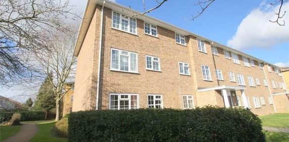 Lark Avenue, Staines-upon-thames, TW18 - Photo 2