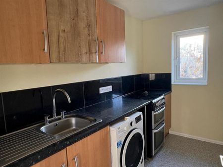 1 bedroom maisonette to rent - Photo 2