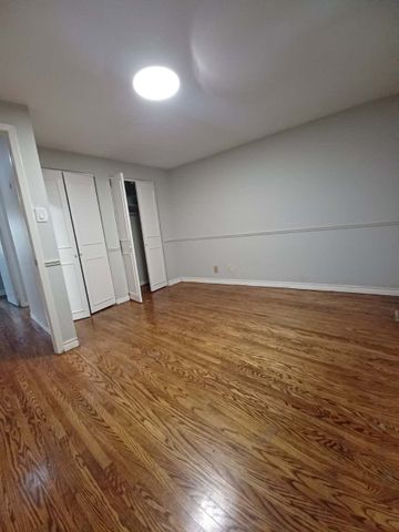 For Lease - 100 Oakdale Drive, Oakville, Ontario - Photo 3