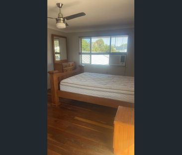 Clean tidy and large space rooming house for rent in Norman Gardens - Photo 6