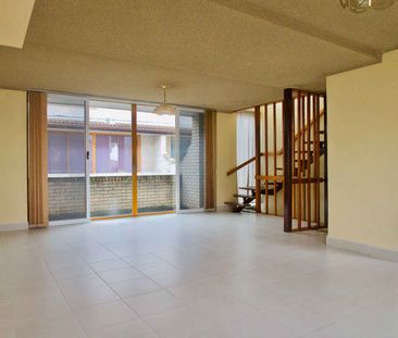TWO BEDROOM TOWNHOUSE - Photo 1