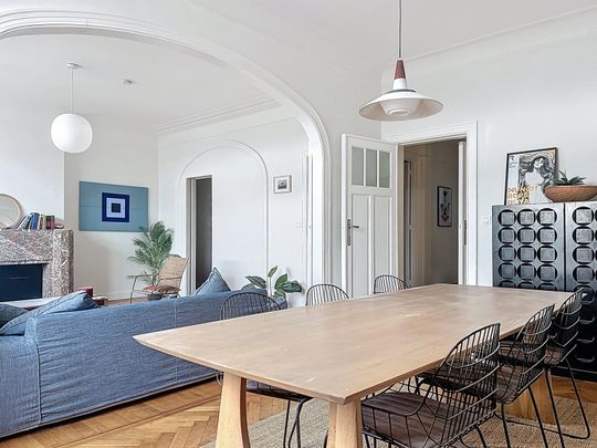 Boulevard de Waterloo - Furnished 2-bedroom apartment - Photo 1