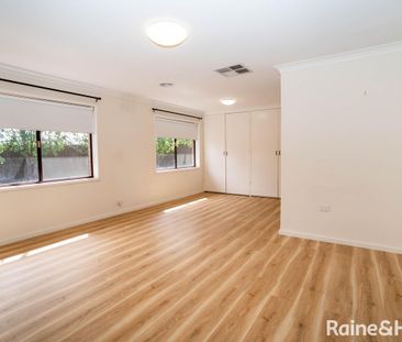 SPACIOUS & UPDATED FAMILY HOME IN PRIME CENTRAL LOCATION - Photo 1