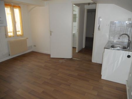 Appartement RUE CHAVAILLAUD - Photo 2