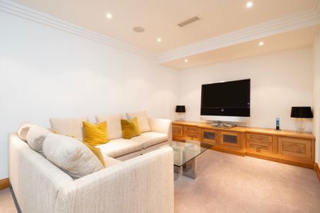 3 bedroom detached house to rent - Photo 2