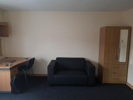 1 bedroom flat to rent - Photo 3