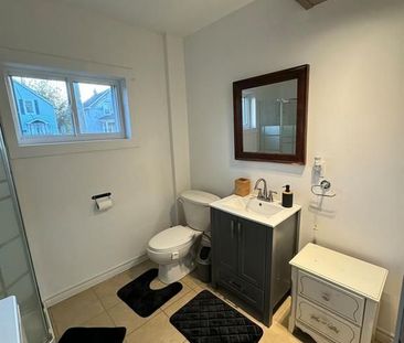 For Lease - 364 Glendale Avenue, St. Catharines, Ontario - Photo 5