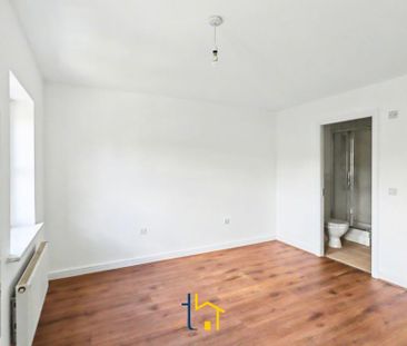 3 bedroom townhouse to rent - Photo 2