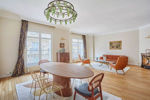Location appartement, Paris 8ème (75008), 4 pièces, 130 m², ref 86507201 - Photo 1