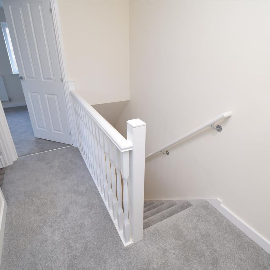Yarn Crescent, Lupset, Wakefield - Photo 1