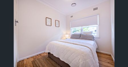 Immaculate Renovated Cottage - Photo 2