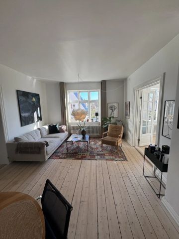 Rummelig lejlighed med klassisk karakter i Aalborg - Foto 2