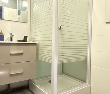 STUDIO MEUBLE A L'ANNEE DE 23 M2 VUE MER et PLAGE A PIED - Photo 1