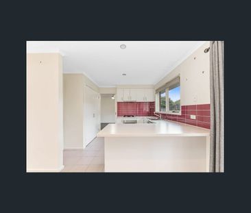 68 Ahern Road, Pakenham VIC 3810 - House For Rent | Domain - Photo 4