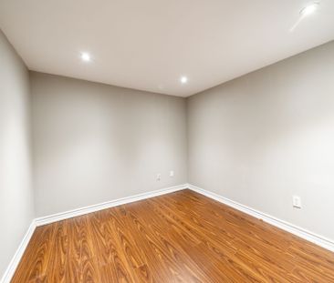 For Lease - 913 Carnaby Crescent, Oshawa, Ontario - Photo 4