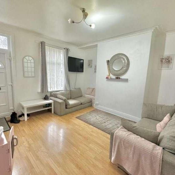 Ashton Street, Harehills, Leeds, LS8 - Photo 1