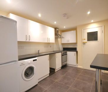 2 bedroom maisonette to rent - Photo 5