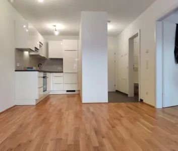 Ab 1. November Moderne und helle 2-Zimmer-Wohnung inkl. Tiefgaragenplatz - Photo 1