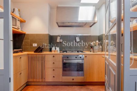 Via Borgospesso - Photo 5