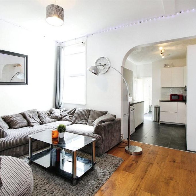 3 bedroom terraced house to rent - Photo 1