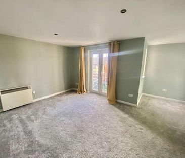 Gerddi Margaret, Barry, CF62 - Photo 2