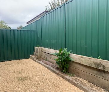 ANOTHER LET BY COMPLETE REAL ESTATE! - Photo 6