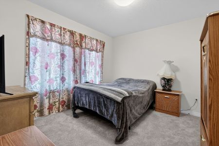 For Lease - 64 Ambrosia Path, St. Thomas, Ontario - Photo 4