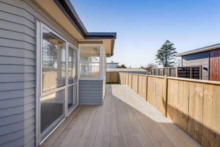 Charming 5BR Home with Deck & Pets OK! - Photo 2