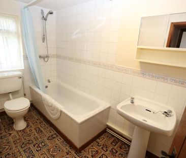 2 bedroom semi-detached house to rent - Photo 6