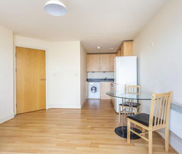 1 bedroom flat to rent - Photo 5