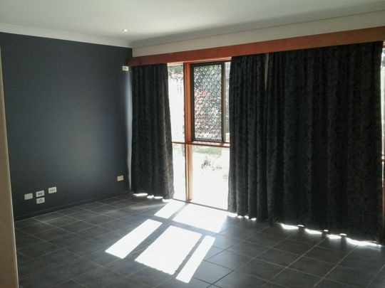 HOME BACKING ONTO PARKLAND IN BELLARA - Photo 1