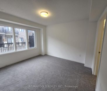 For Lease - 25 Moosehead Drive, Brampton, Ontario - Photo 5