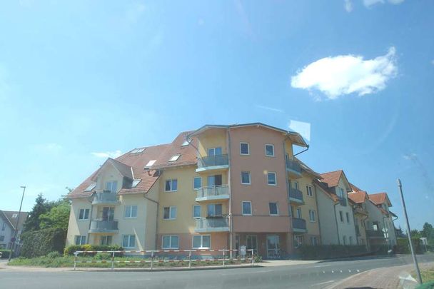 **AB SOFORT** – geräumige 2-Raum-Wohnung mit Balkon - Photo 1