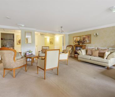 New Hall Lodge, Sutton Coldfield - Photo 3