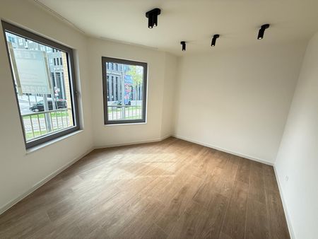 APPARTEMENT MET TERRAS - Photo 2