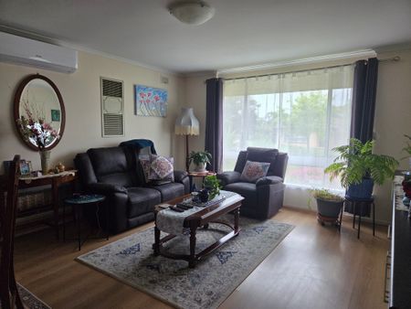 Morphett Vale - Photo 2